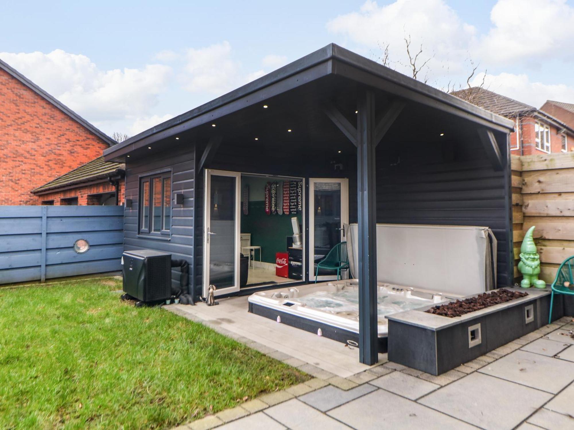 4 Rockcliffe Grange Villa Mansfield Exterior photo